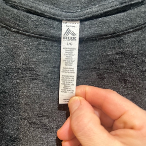 RBX women’s cropped sweatshirt. - Picture 2 of 2